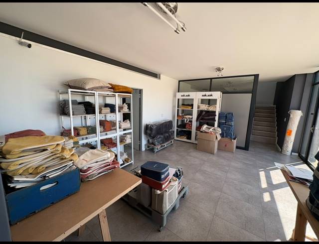 322M² WAREHOUSE TO LET IN FIRGROVE